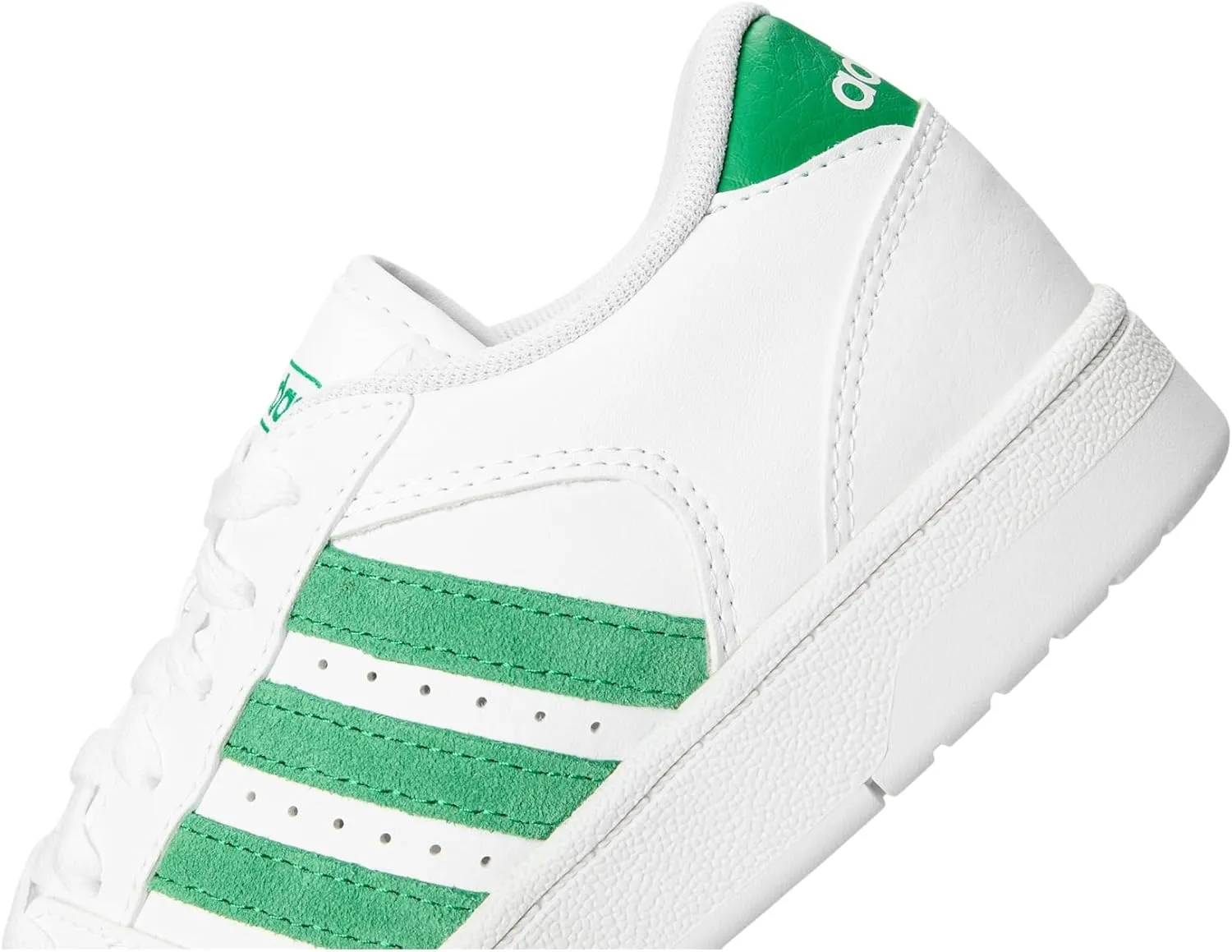 adidas Unisex-Child Turnaround Basketball Shoes (Big Kid) Sneaker