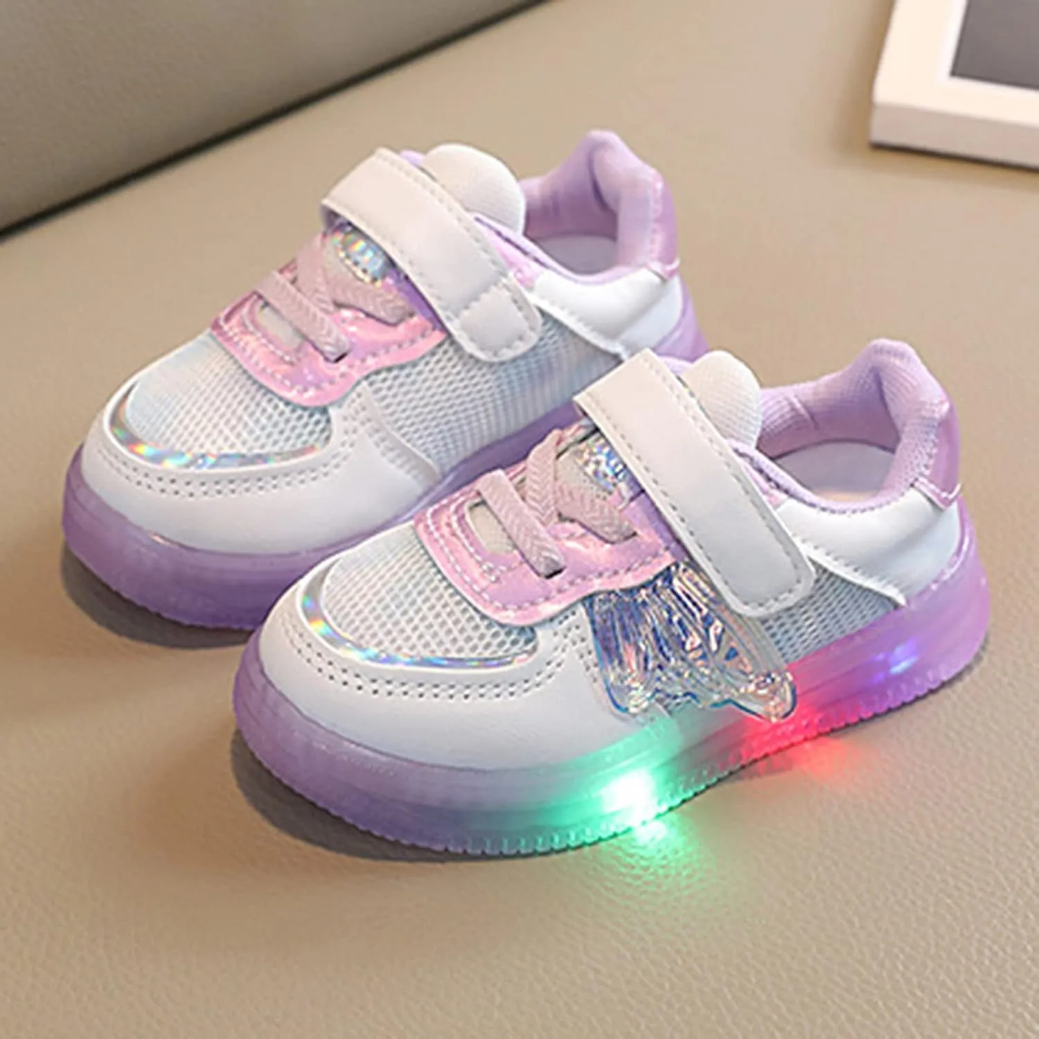 Children LED Light Emitting Shoes Fashion Boys Girls Butterfly Style Sports Light up Mesh Breathable Shoes