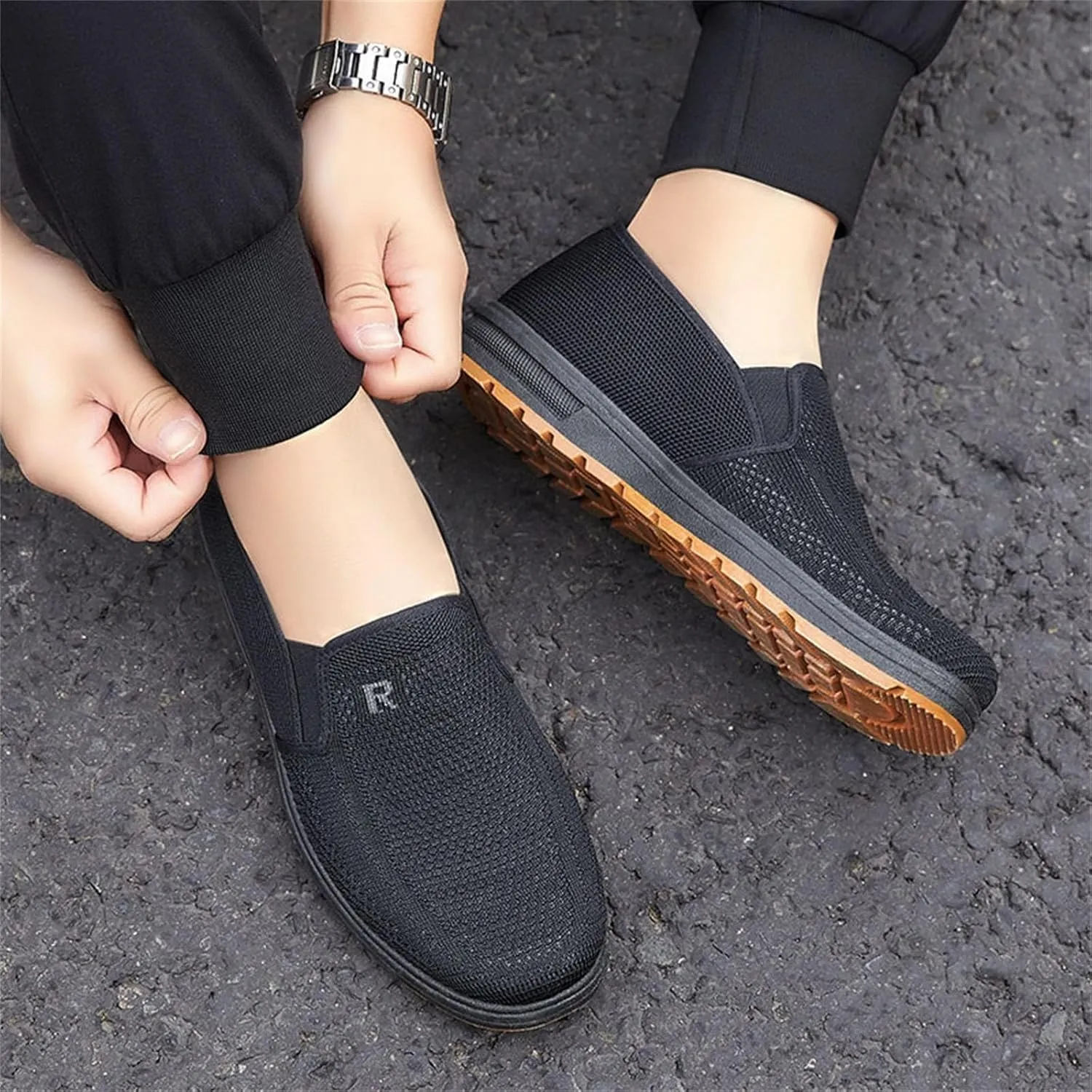 Fashion Spring and Summer Men Casual Shoes Flat Soft Bottom Mesh Breathable Slip On Mens Shoes Dress Casual Slip on