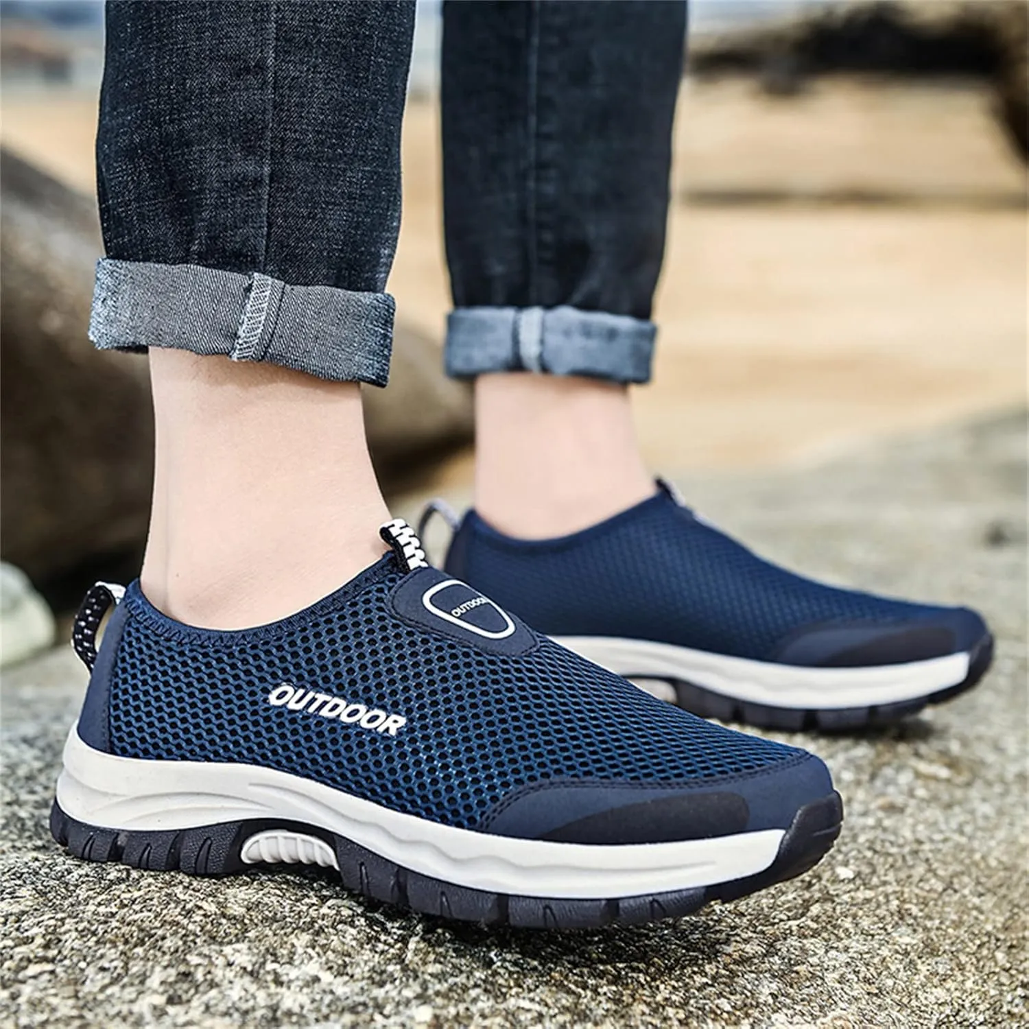 Fashion Spring and Summer Men Sports Shoes Hiking Shoes Hollow Mesh Breathable Slip On Sneaker Organizer for Men