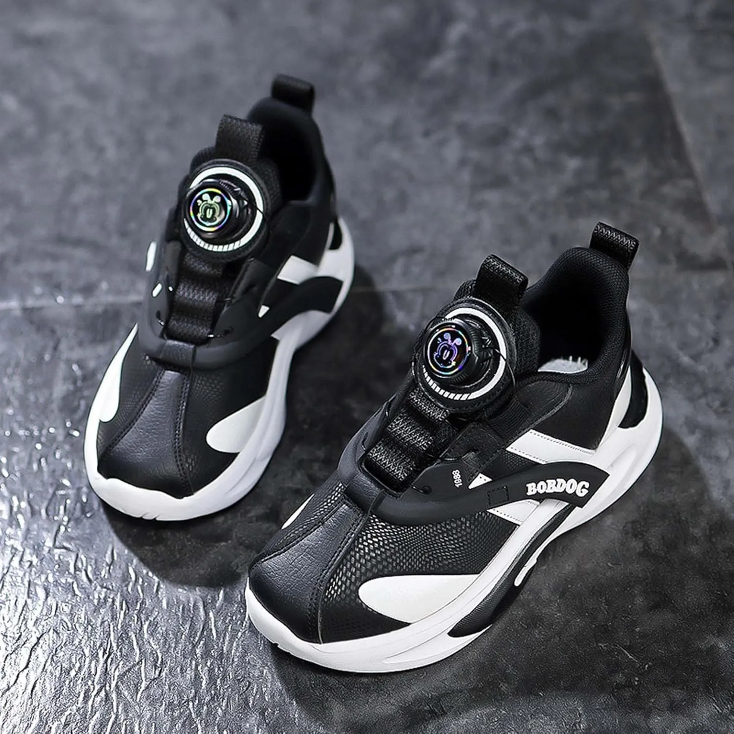 Kid's Rotating Buckle Running Shoes, Breathable and Lightweight Walking Shoes, Anti Slip and Wear-Resistant Sports Shoes, Synthetic Leather Upper Running Shoes, Short Distance Running Shoes.
