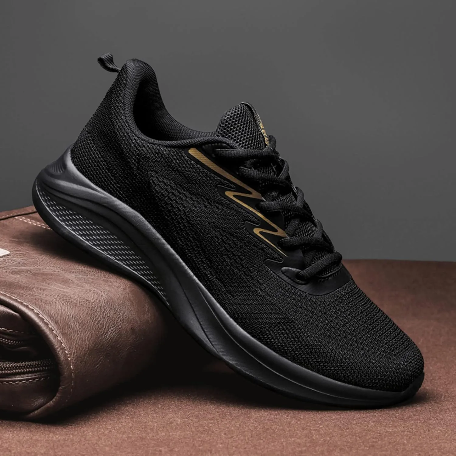 Men Sports Shoes Fashion Summer New Pattern Lightweight Mesh Breathable Comfortable Non Slip Sneaker Boots for Men