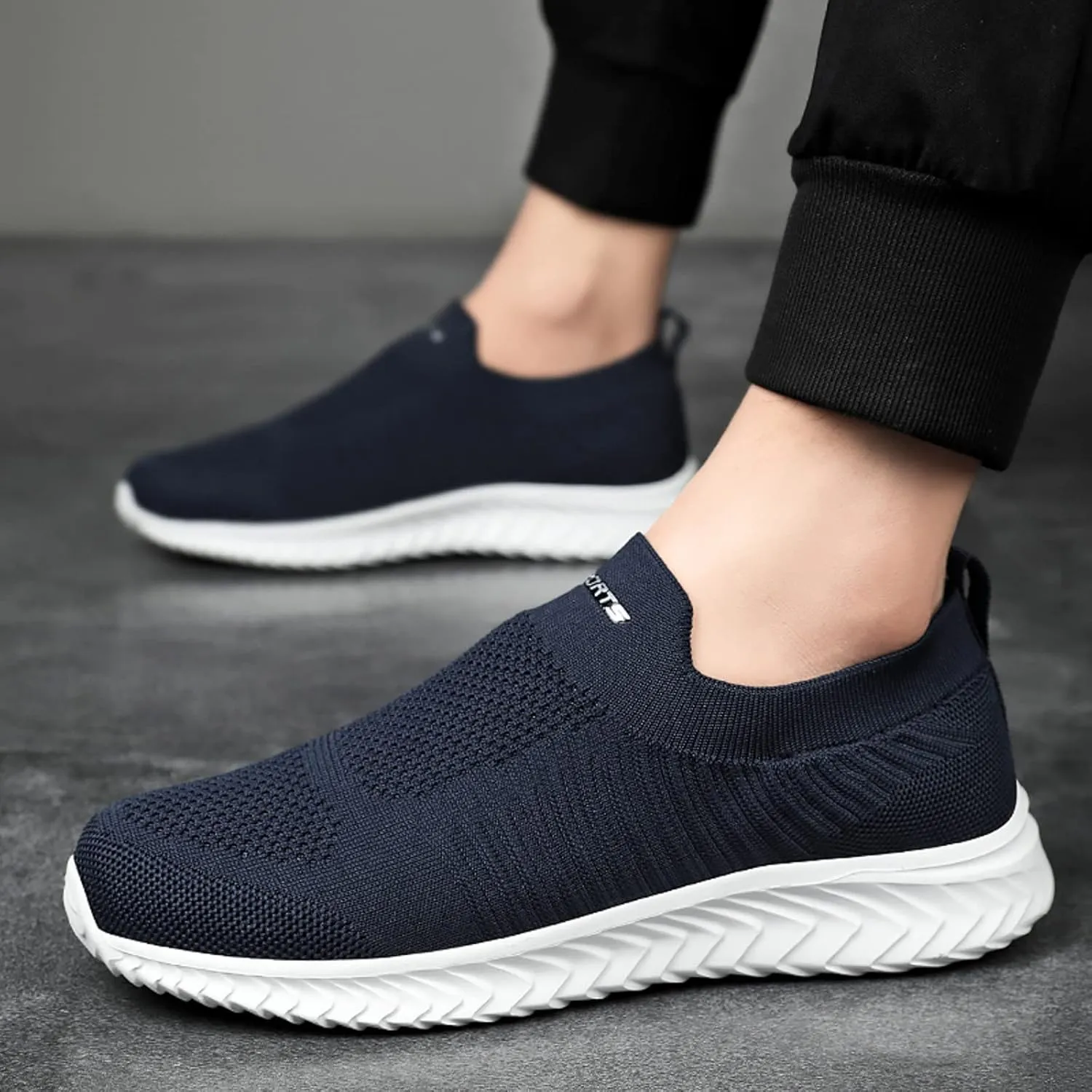 Men Sports Shoes Summer New Pattern Fashion Simple Solid Mesh Breathable Comfortable Non Slip Sneaker Boots for Men Work