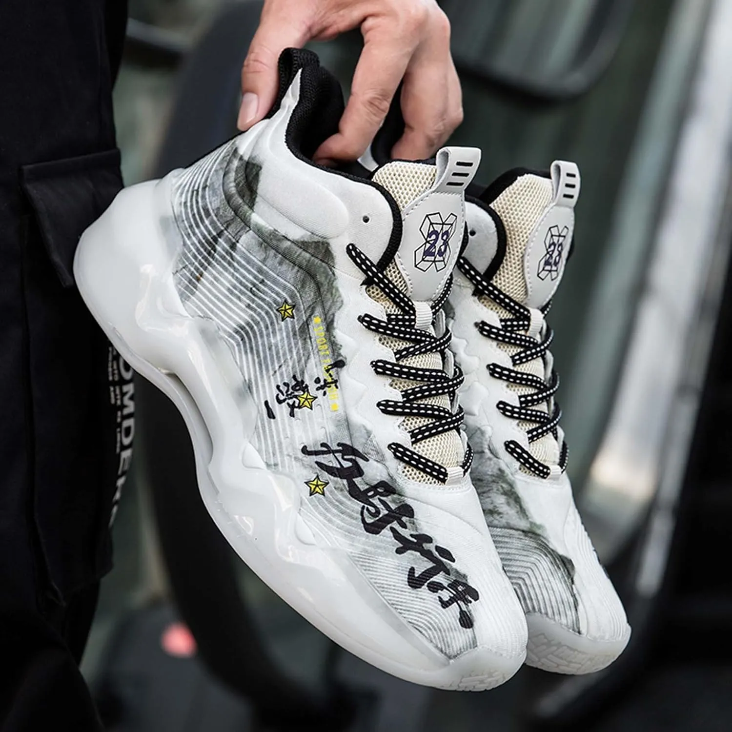Men's and Women's Lace Up Basketball Shoes Anti Slip and Wear-Resistant Outdoor Shoes Comfortable and Breathable Sports Shoes Short Distance Running Shoes Unique Style Basketball Shoes