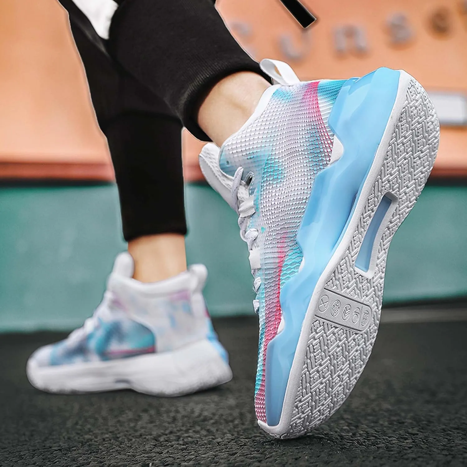 Men's and Women's Lace Up Basketball Shoes Comfortable and Breathable Sports Shoes Anti Slip and Wear-Resistant Outdoor Shoes Sports and Fitness Training Shoes Short Distance Running Shoes