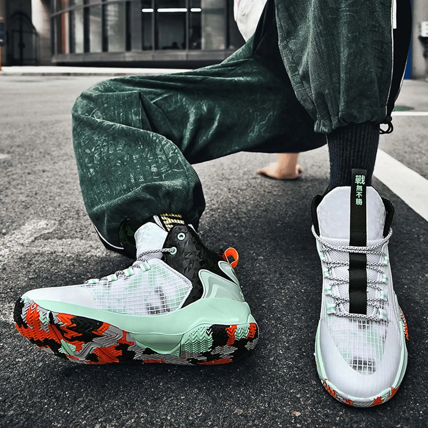 Mens and Womens White Lace Up Basketball Shoes Rubber Soles Tennis Sports Shoes High Elasticity Running Shoes Anti Slip and Wear Resistant Scenic Spots Tourist Shoes Shot Put Table Tennis