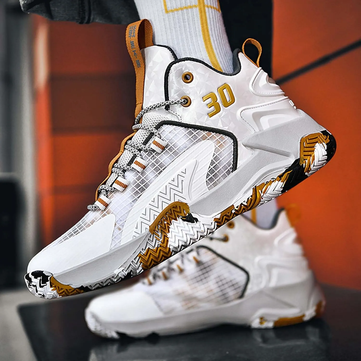 Mens and Womens White Lace Up Basketball Shoes Rubber Soles Tennis Sports Shoes High Elasticity Running Shoes Anti Slip and Wear Resistant Scenic Spots Tourist Shoes Shot Put Table Tennis