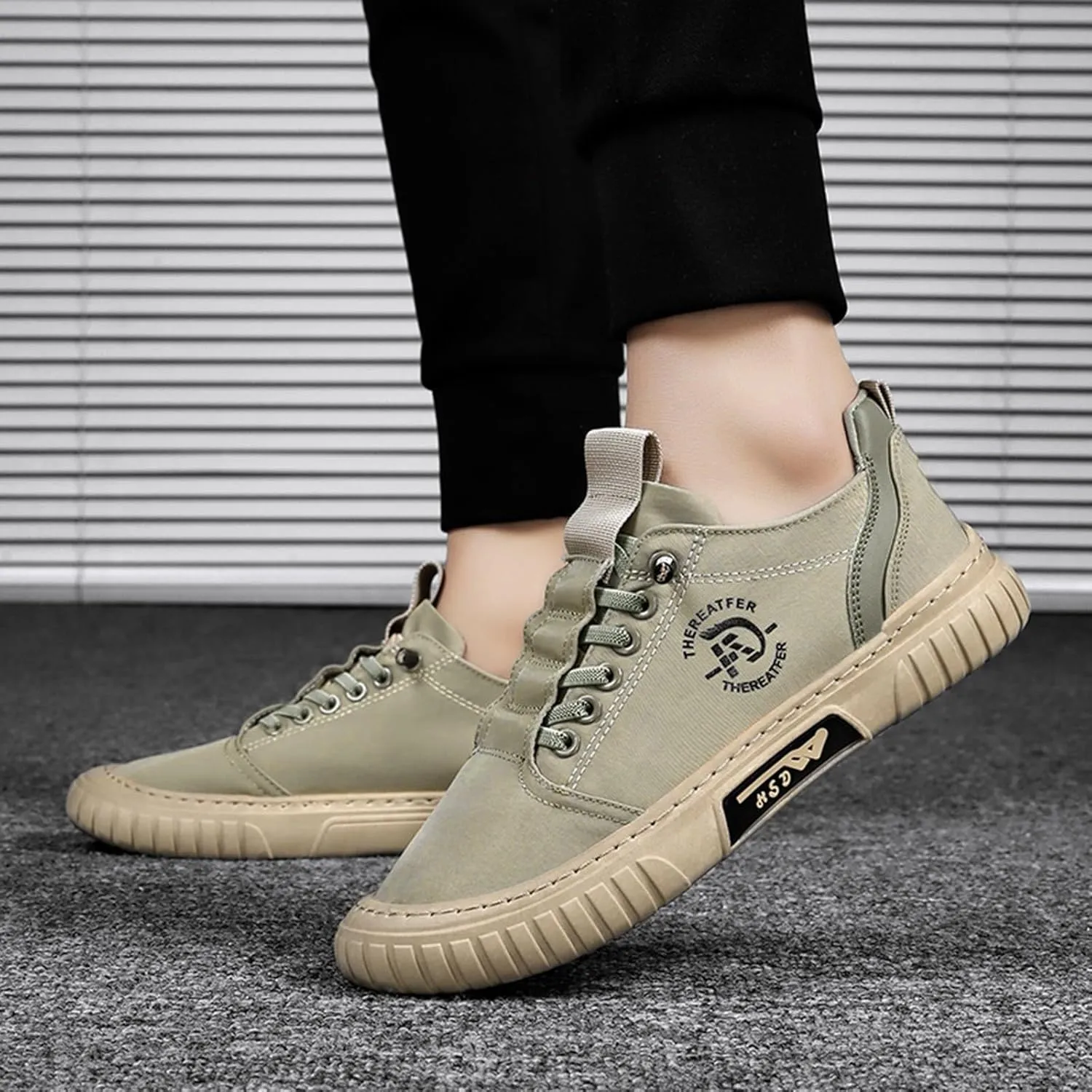 Men's Casual Shoes Lightweight Mesh Sport Sneakers Elastic Walking Shoes Flat Bottom Fashion Casual Footwear Non Slip Comfortable Sneaker