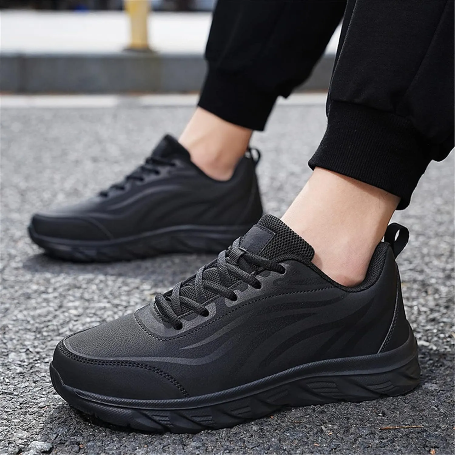 Men's Lightweight Non Slip Barefoot Shoes Supportive Running Athletic Sneaker Non Slip Work Sport Shoes for Men