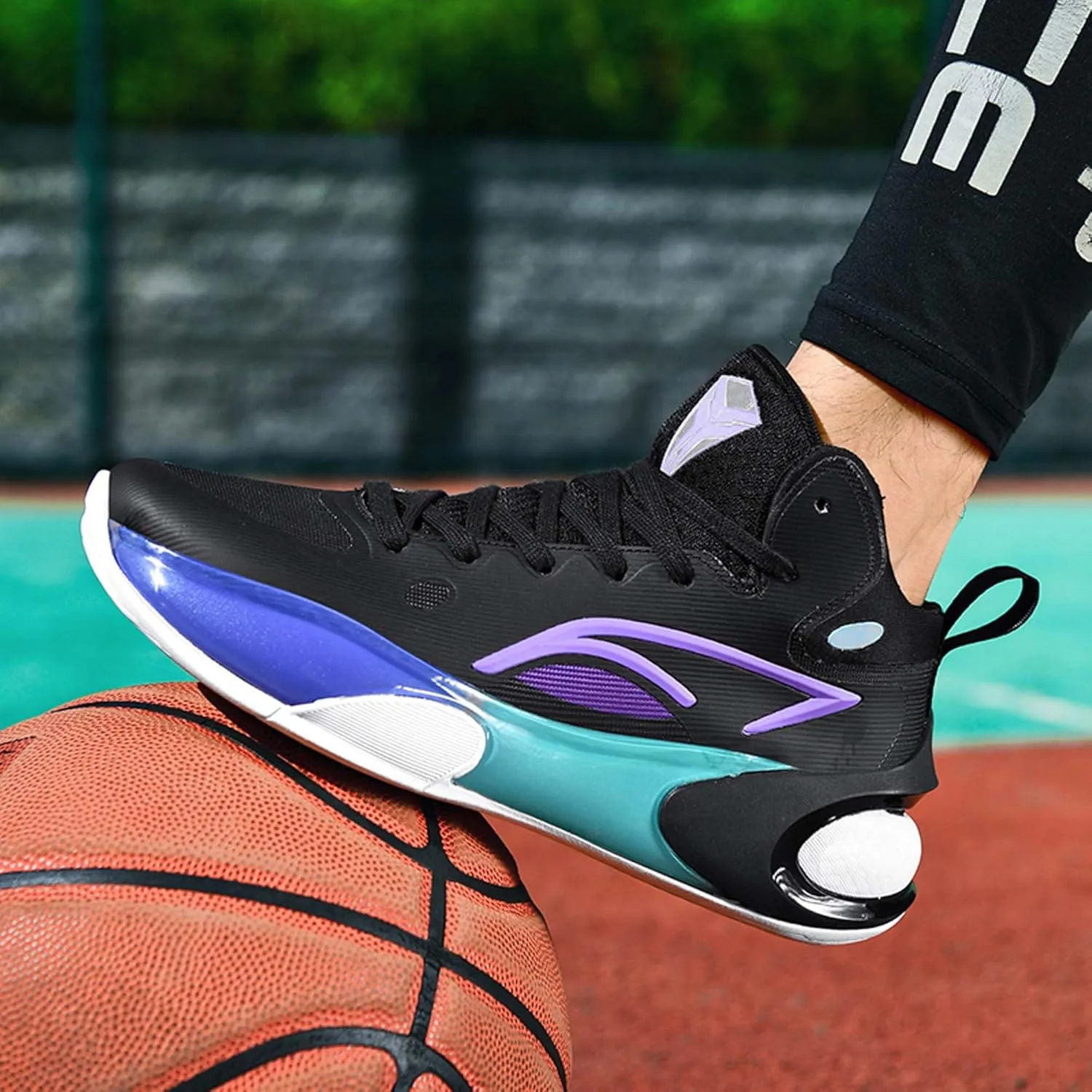 Men's Lightweight Rebound Basketball Shoes Non-Slip Cushioning Sneakers Women's Comfortable Soft Bottom Casual Sports Running Shoes Street Casual Walking Men's Shoes Women's Shoes