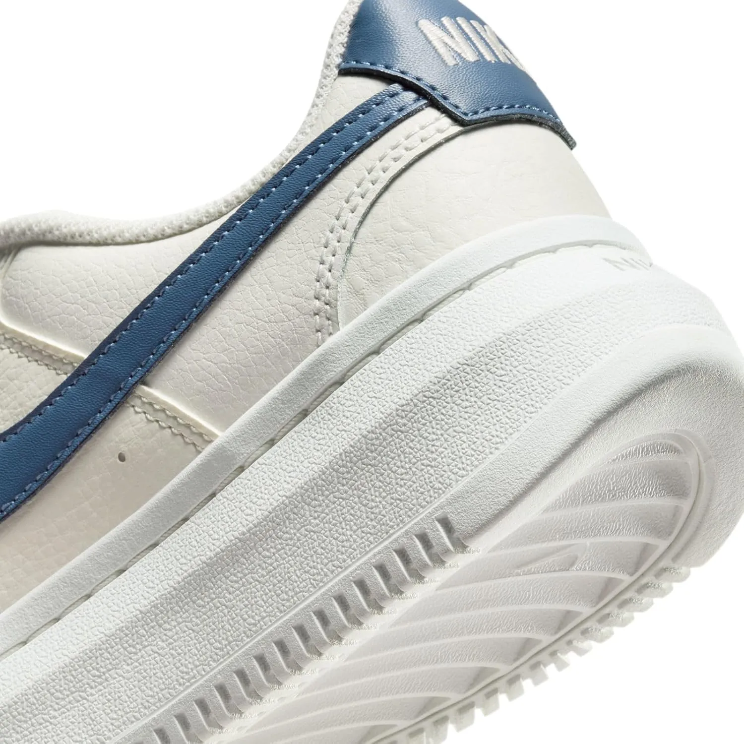 Nike Women's Oxfords Low, 6 AU