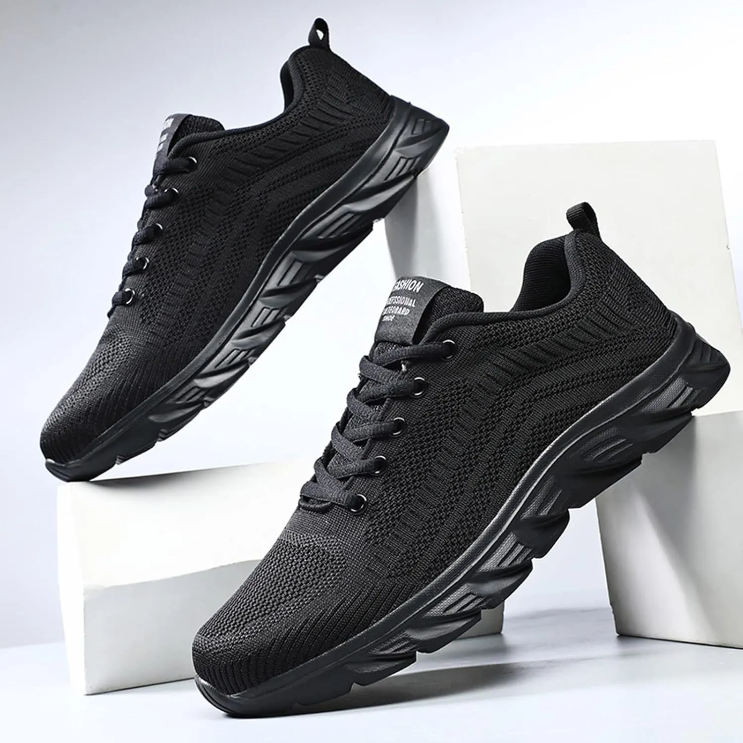 Outdoor Jogging Sneakers for Men Lightweight Breathable Slip On Running Shoe Athletic Fashion Sneakers for Men