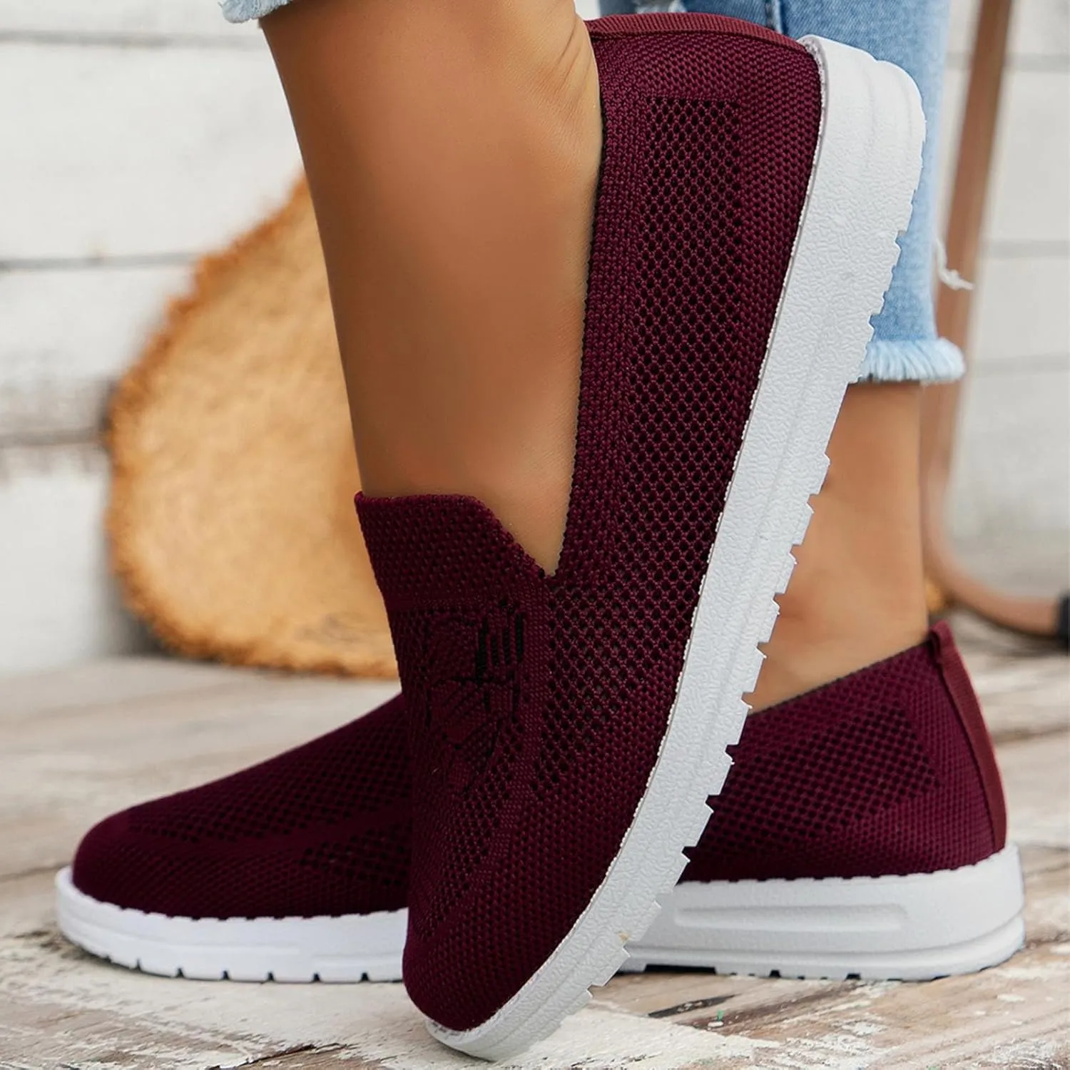 SBGMoSJ Womens White Fashion Sneakers Platform Extra Wide Slip On Sneakers for Women Casual Fall Shoes for Women 2023 Trendy 8.5 Wide Womens Running Sneakers Women's Slip On Shoes Size 7 Wide