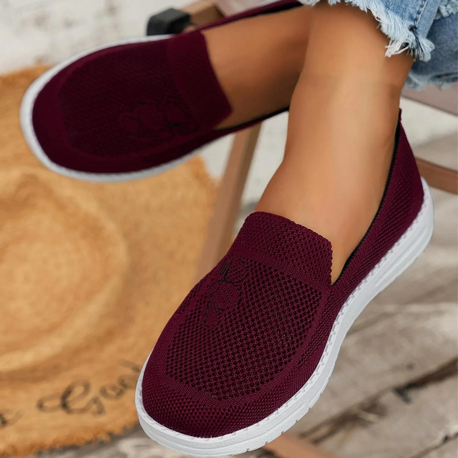 SBGMoSJ Womens White Fashion Sneakers Platform Extra Wide Slip On Sneakers for Women Casual Fall Shoes for Women 2023 Trendy 8.5 Wide Womens Running Sneakers Women's Slip On Shoes Size 7 Wide