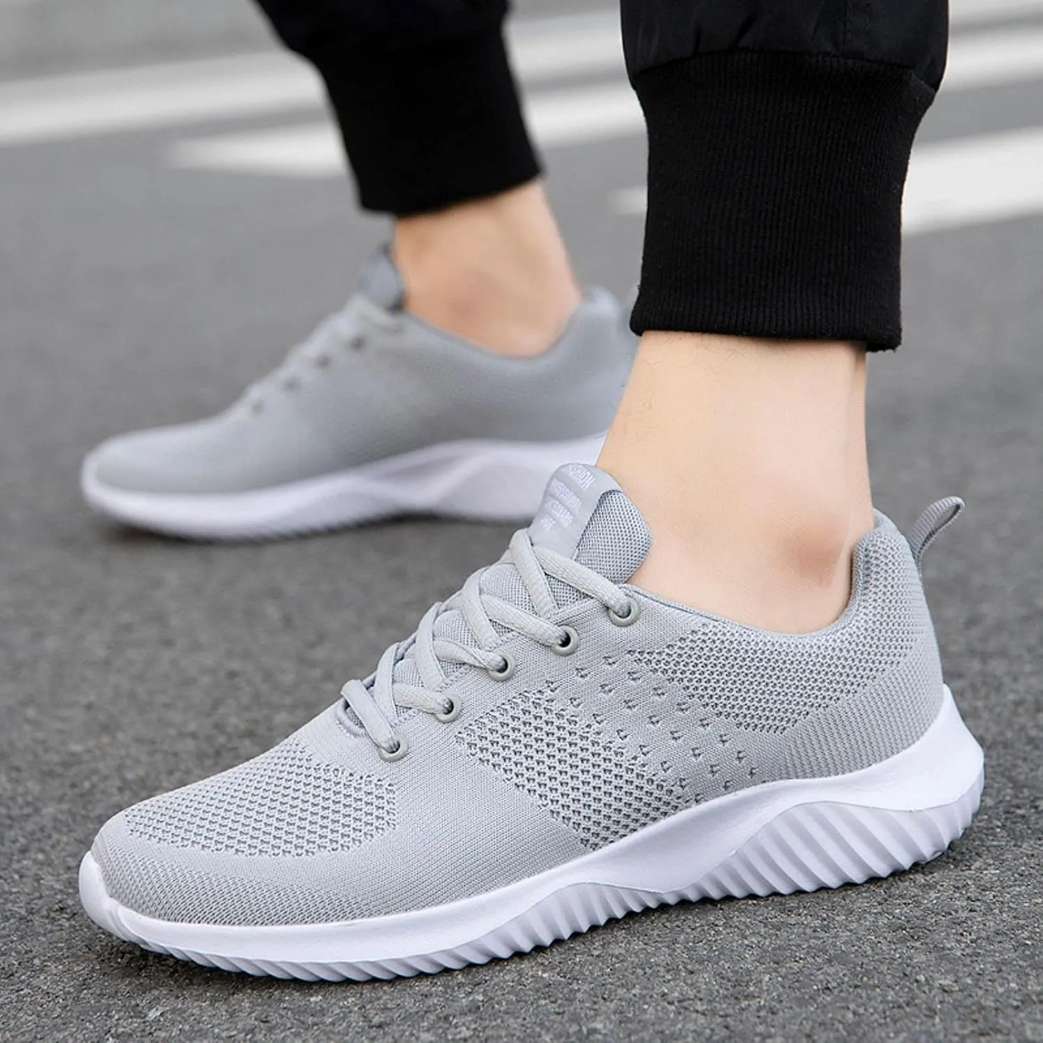 Soft Sport Shoes Bottom Breathable Men Fashion Casual Lace-Up Mesh Men's Sneaker