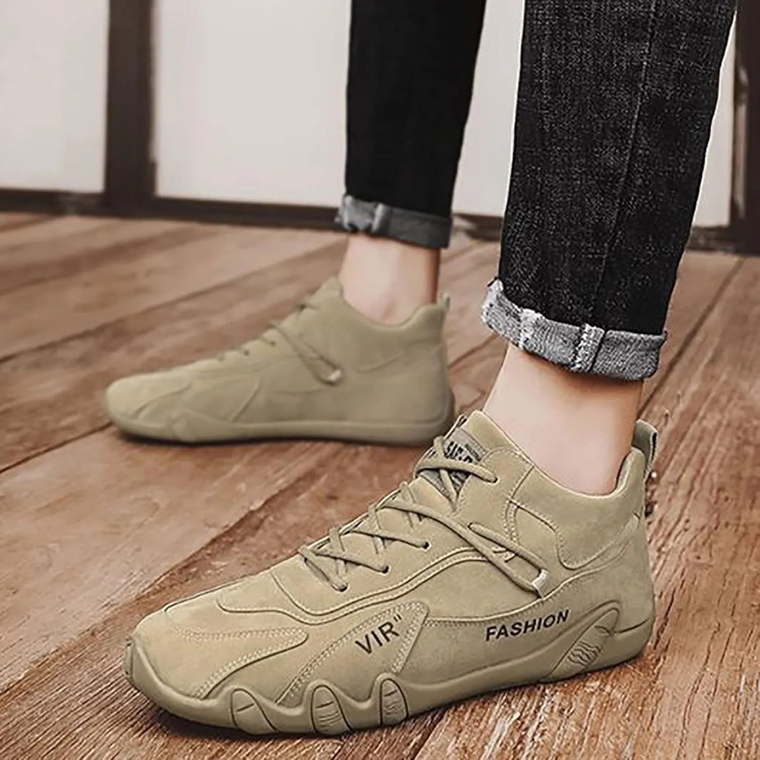 Sports Shoes for Men Popular Labor Work Shoes Wear High Top Board Casual Leisure Jungle Sneaker