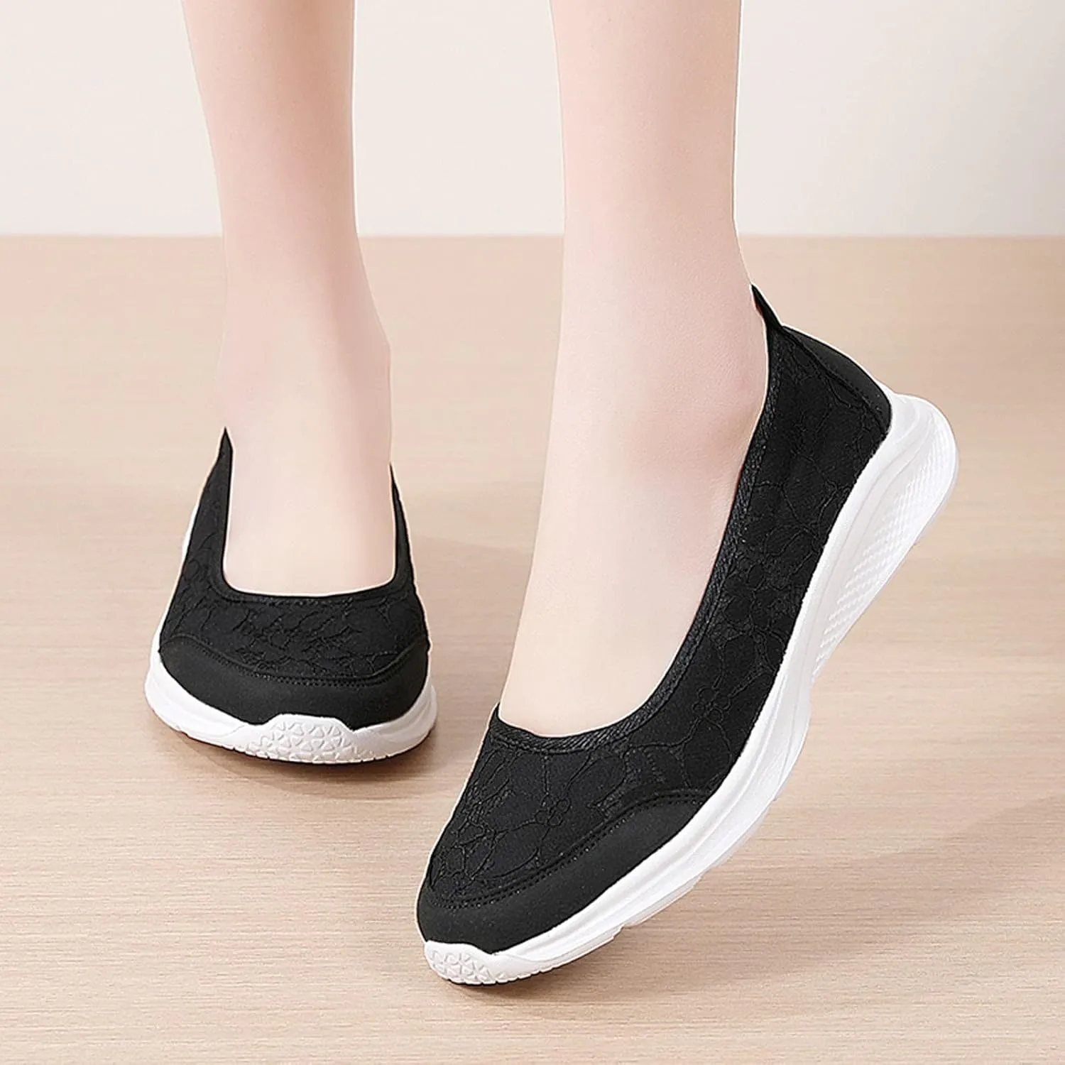 Women Casual Slip On Sneakers Lightweight Walking Shoes Comfortable Canvas Flats Non Slip Breathable Loafers