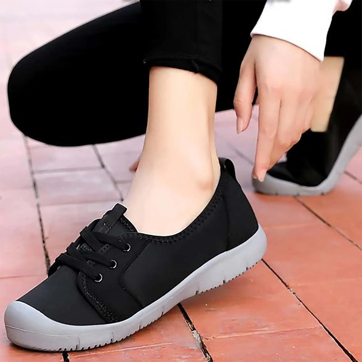 Women Comfortable Slip On Shoes Casual Walking Sneakers Lightweight Canvas Flats Non Slip Breathable Loafers