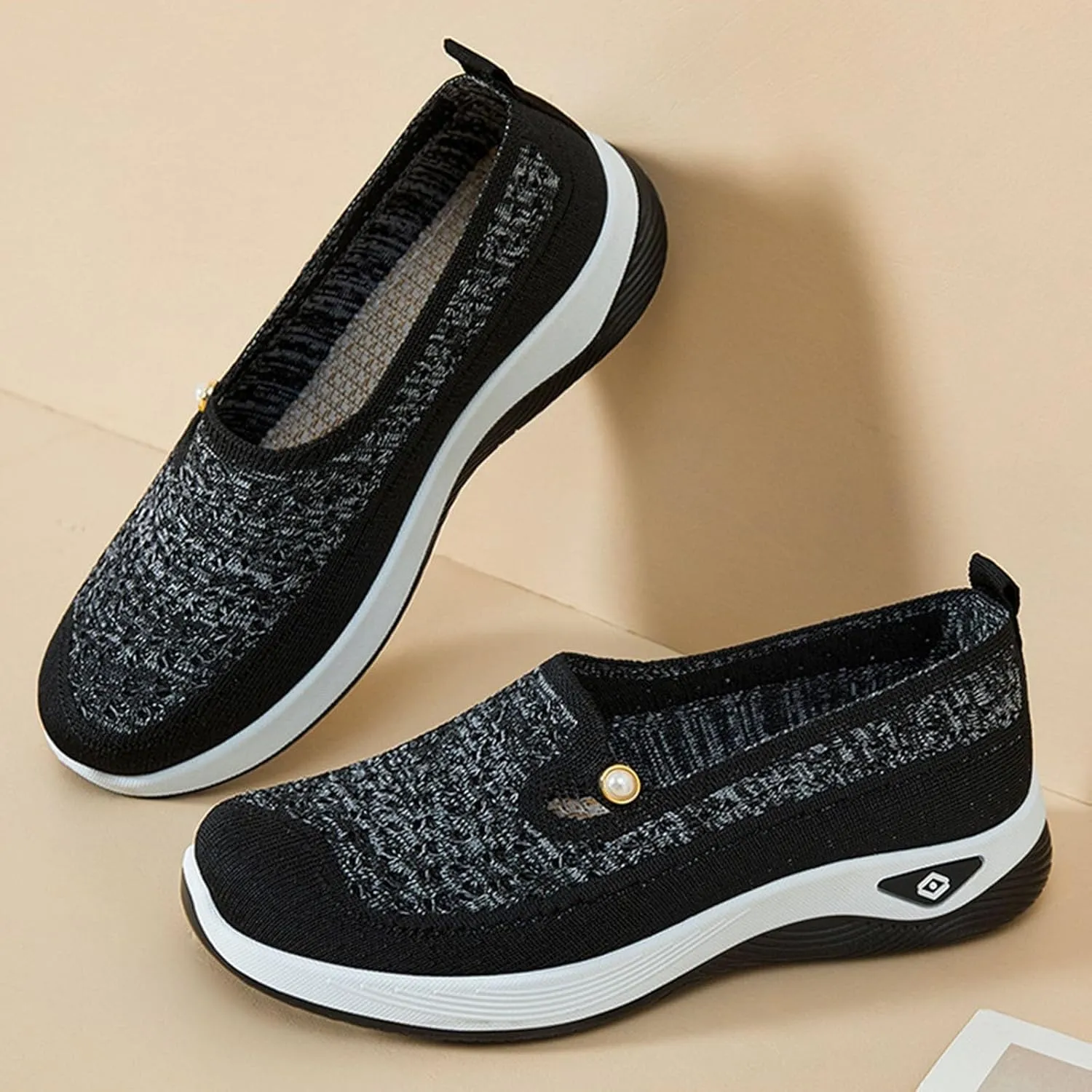 Womens Casual Shoes Slip On Women's Sneakers Loafers Solid Color Lightweight Cute Round Toe Running Shoes Loafers for Women Casual Outdoor Walking Shoe