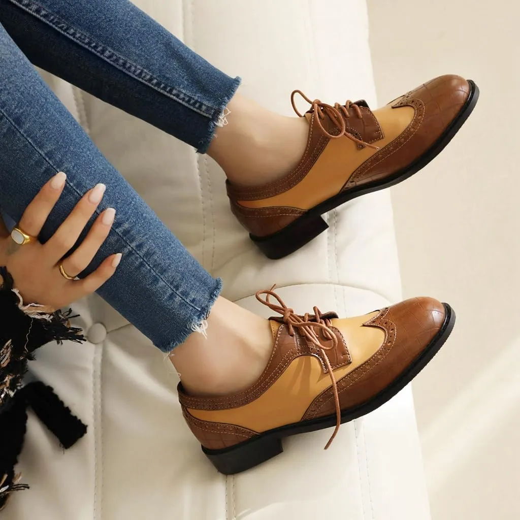 Women's Flat Lace Up Two Toned Oxford Shoes Wingtip Perforated School Uniform Saddle Oxfords Brogues
