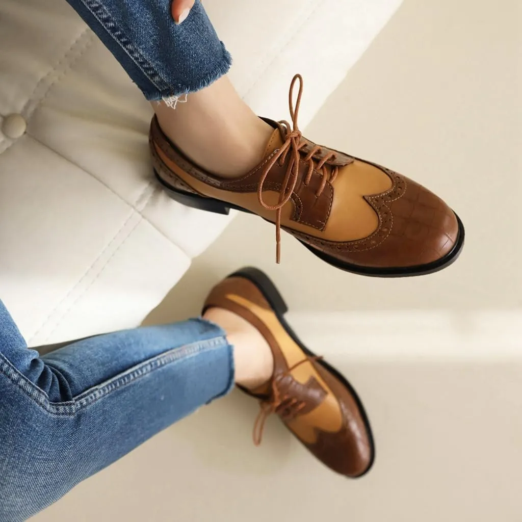 Women's Flat Lace Up Two Toned Oxford Shoes Wingtip Perforated School Uniform Saddle Oxfords Brogues