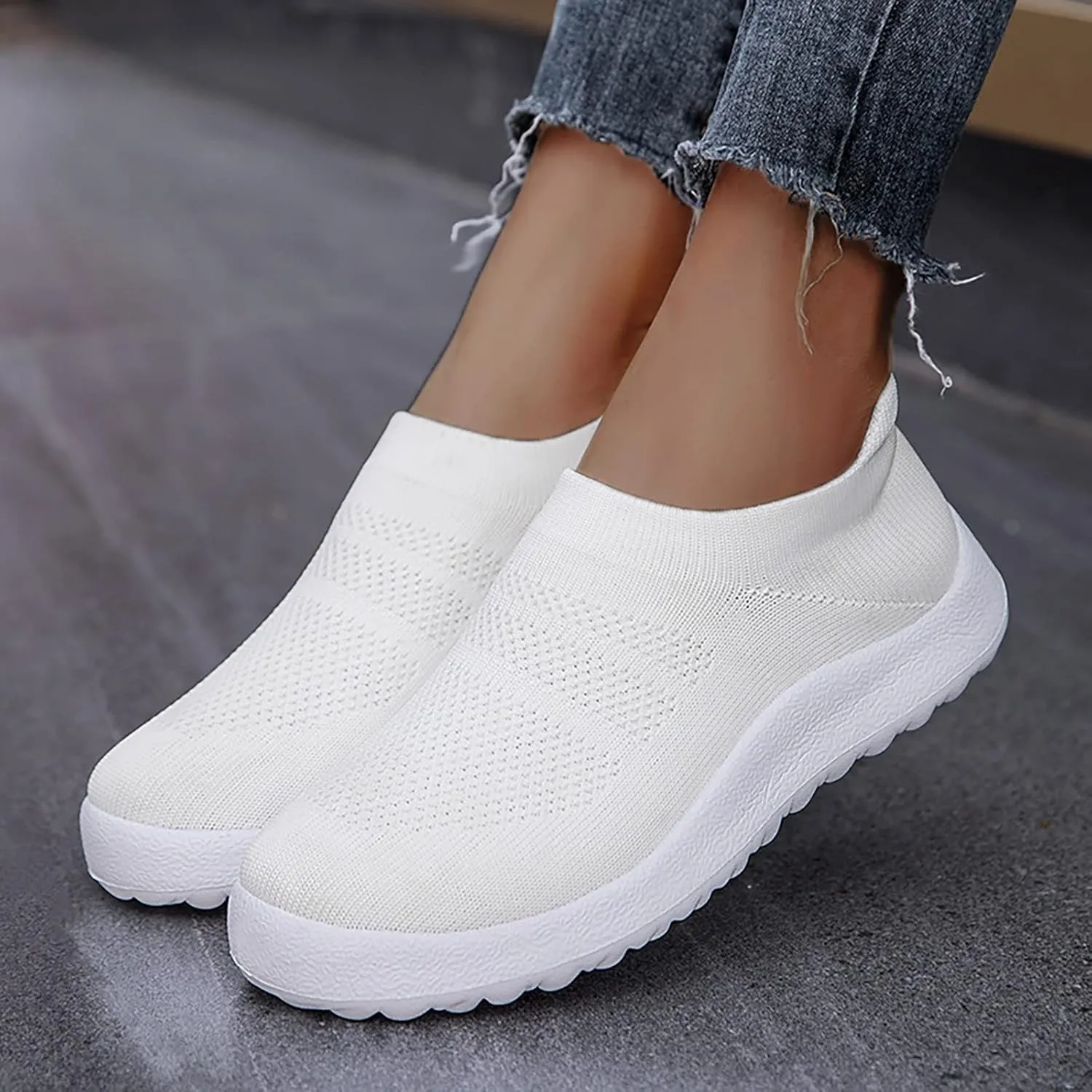 Women's Slip on Shoes Canvas Sneakers Loafers Non Slip Mens Casual Shoes Wide Width Brown Casual Shoes Walking Sneakers Waterproof Tennis Shoe White Loafers